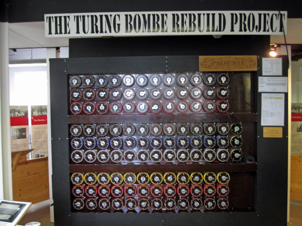 IMG_5000.JPG - The working rebuilt Bombe exposed in block H at Bletchley park.                               