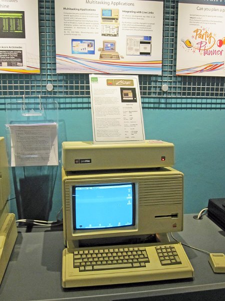 IMG_5082.JPG - Apple Lisa (1983) with 5 MB hard disk on top.                               