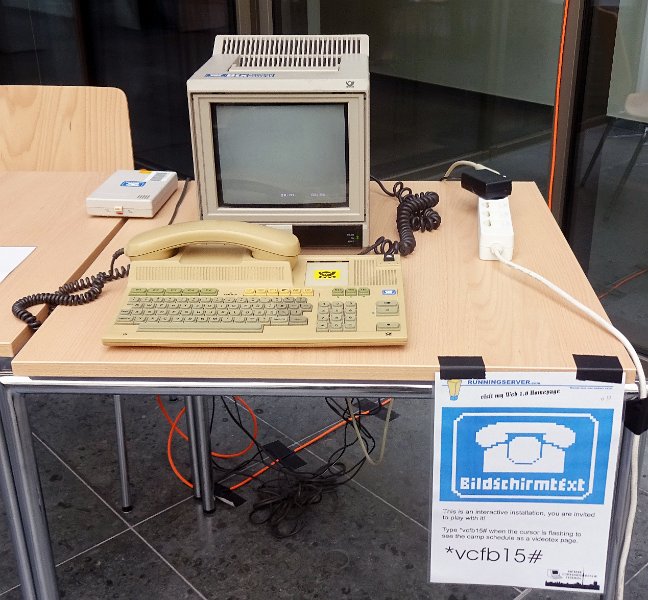 BTX_b.jpg - The BTX ("Bildschirmtext") was Germany's analog of the French Minitel. Here a working BTX terminal displays info pages of the festival.