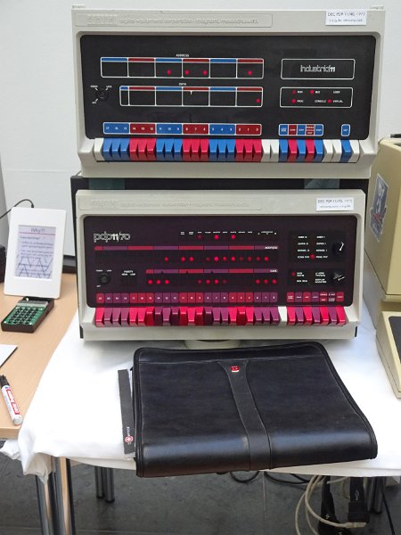 PDP11_70_a.jpg - Console of the PDP11. This 16bit mini-computer series was sold from 1970 up to the 1990's. This PDP11/70 model has LSI chips and 4MB of memory.                               