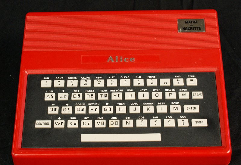 DSC02705.JPG - The MATRA-HACHETTE ALICE is a copy of Tandy MC-10 with a red case, built inFrance (Wintzenheim, Alsace) by the Matra Tandy Electronique company. Original memory is 4 kB.