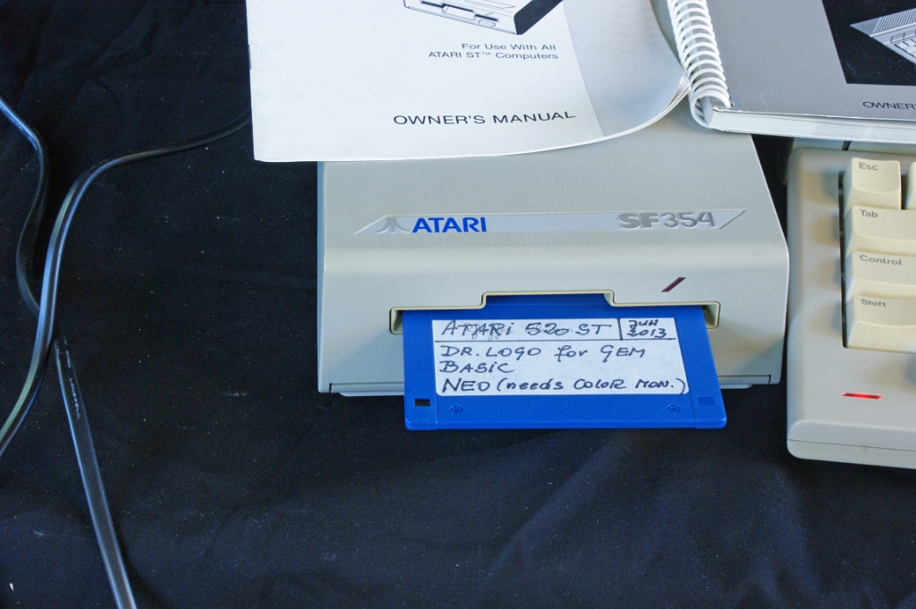 DSC03014.JPG - Diskette with Digital Research's (DR) Logo and BASIC.