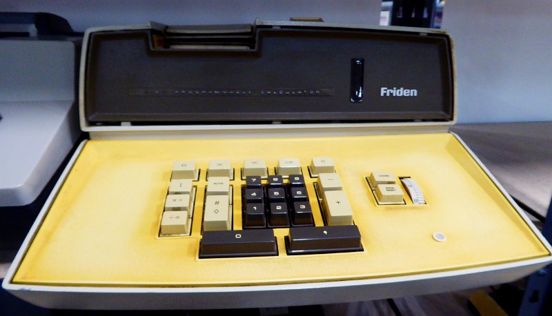 P1030474.JPG - A Friden "programmable" electronic calculator. This seems to be a non-display printing version of the EC-132