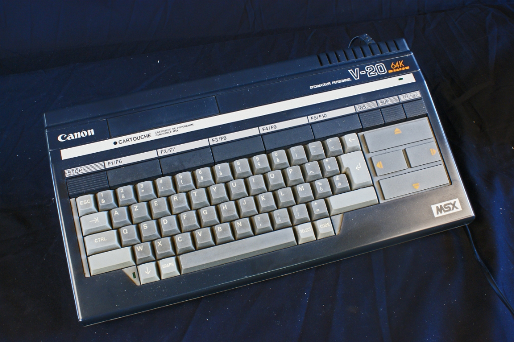 DSC03087.JPG - The MSX is aesthically pleasant, with a rather good mechanical keyboard...