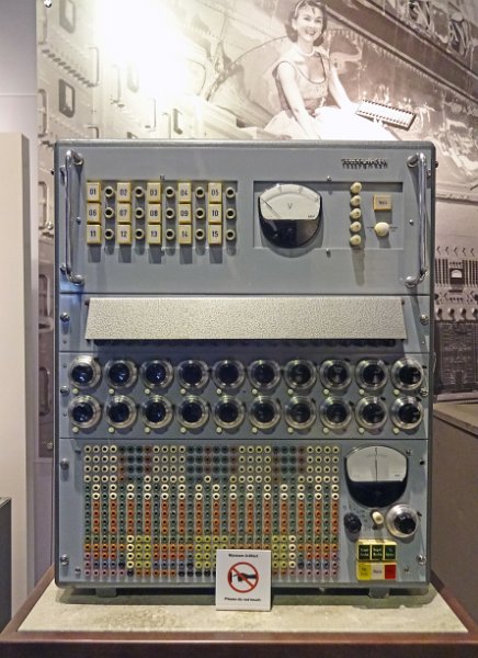 CHM028.JPG - Another famous analog computer from Telefunken, Germany (1959). More on next slide. The Computarium has 3 working analog computers in its collection.
