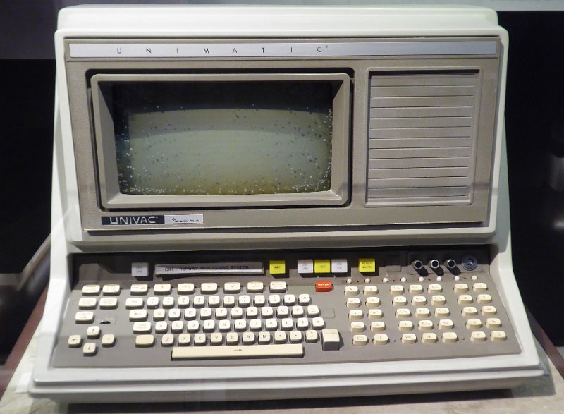 CHM094.JPG - A Univac desktop computer system (418 CRT-RPS, 1968). More  here .