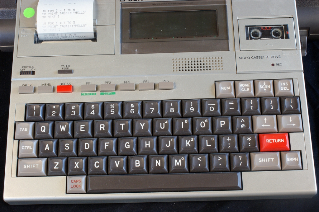 DSC03150.JPG - This is the HX-20 donated by Colette Heirendt. It has a US Querty keyboard.