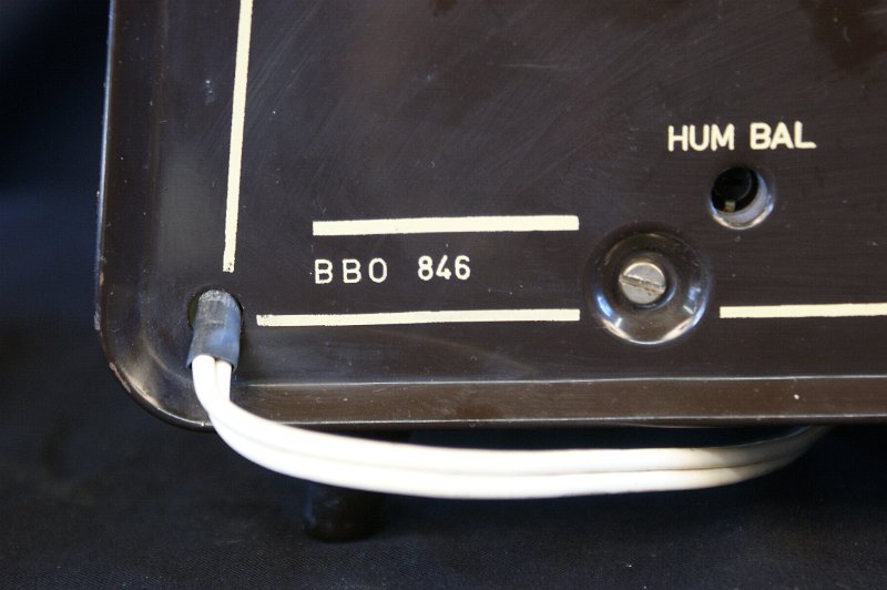 DSC02447.JPG - Model BB0 846 label and HUM BAL potentiometer.