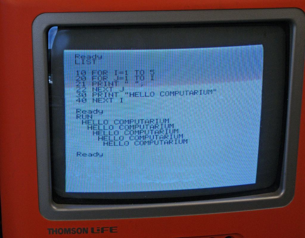DSC03688.JPG - Usual small "Hello..." BASIC program running.