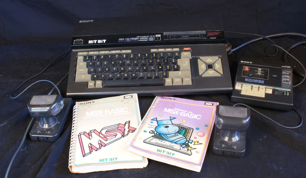 DSC03597.JPG - Reference and Learning books for MSX Basic (in French). 